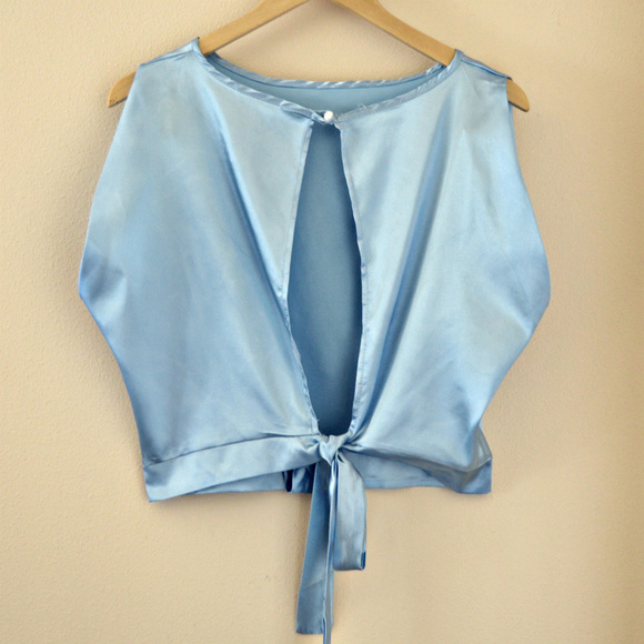 Sexy Sleeveless Blouse with Bow Knot In The Back - Picture 5 of 5